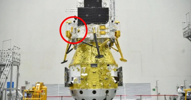 Chinese Moon Lander Appears to Be Carrying Secret Lunar Rover_663ce6816e6de.jpeg