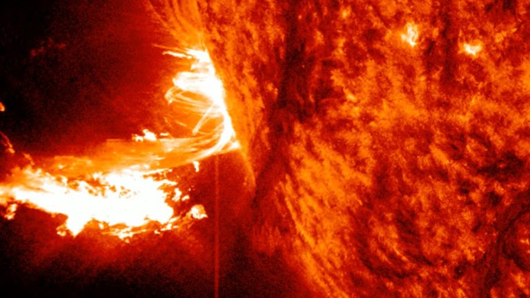 Colossal X-class solar flare suggests return of sunspot group that fueled May’s epic auroras (video)_6655e24030c4c.jpeg