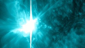 Massive sunspot responsible for May’s epic auroras unleashes major X-class solar flare (video)_6657a43ec36ad.jpeg