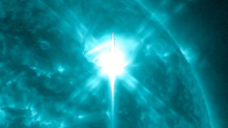 Sun unleashes X-class solar flare, radio blackouts reported (video)_663951c9dfaee.jpeg