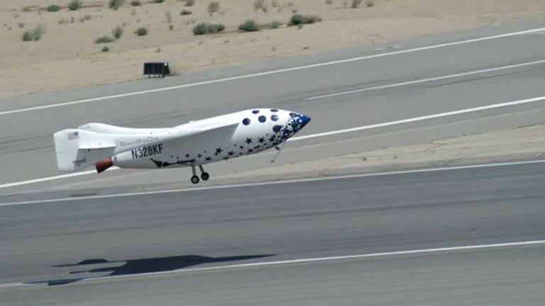 How SpaceShipOne’s historic launch 20 years ago paved the way for a new space tourism era_6676dc3decd95.jpeg