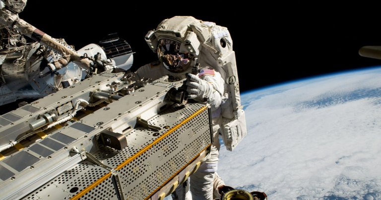 NASA Astronauts Checking Exterior of Space Station for Living Organisms_666b0b0c204db.jpeg