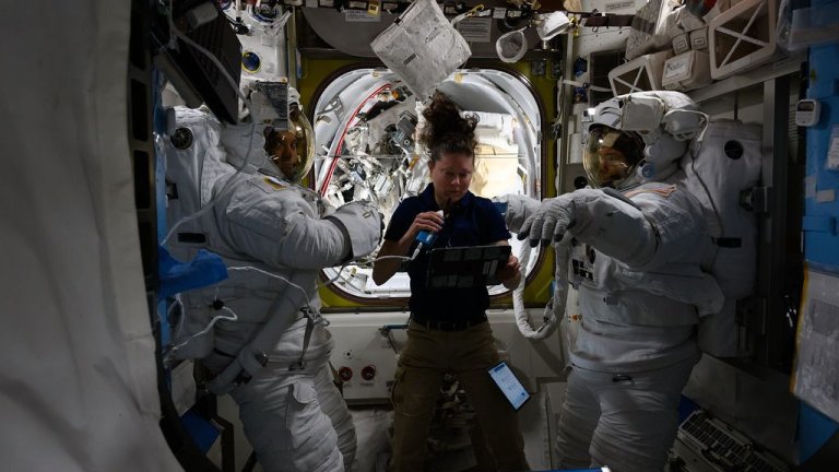 NASA calls off spacewalk at International Space Station due to ‘spacesuit discomfort’_666b080195ff6.jpeg