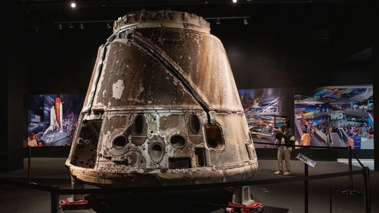 SpaceX Dragon capsule on display ahead of joining space shuttle LA exhibit_667b4142eb7c4.jpeg