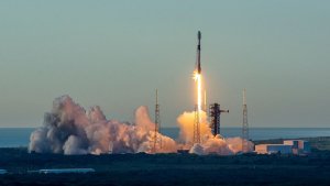 SpaceX launches 23 Starlink satellites, lands Falcon 9 rocket on record 22nd flight (video)_667def3bec442.jpeg