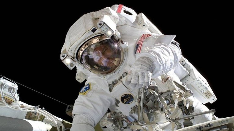 Astronauts could ditch diapers on spacewalks thanks to new device that lets them drink their pee_669a7f85ec3bd.jpeg