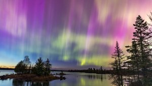 Aurora alert: Strong geomagnetic storm could spark northern lights at mid-latitudes across US and Europe_66a7ae67622d0.jpeg