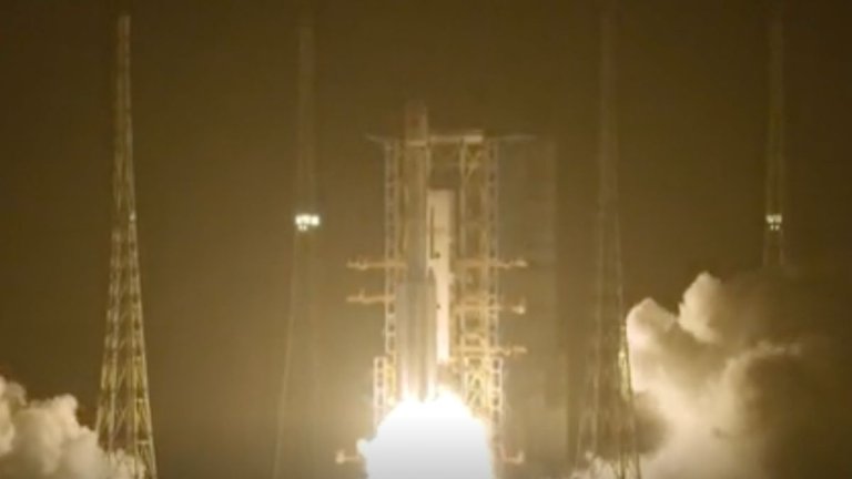 China launches communications satellite on 30th mission of the year (video)_66856788765cb.jpeg