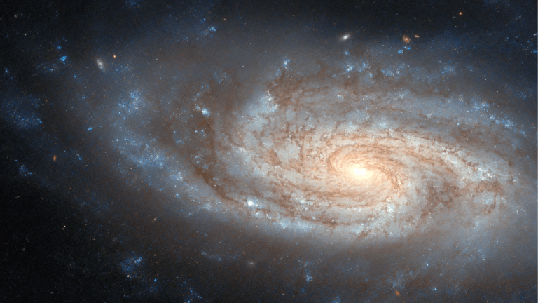 Hubble spots a stunning spiral galaxy shining in the ‘Little Lion’ (image)_66aac1eb8c5c6.png