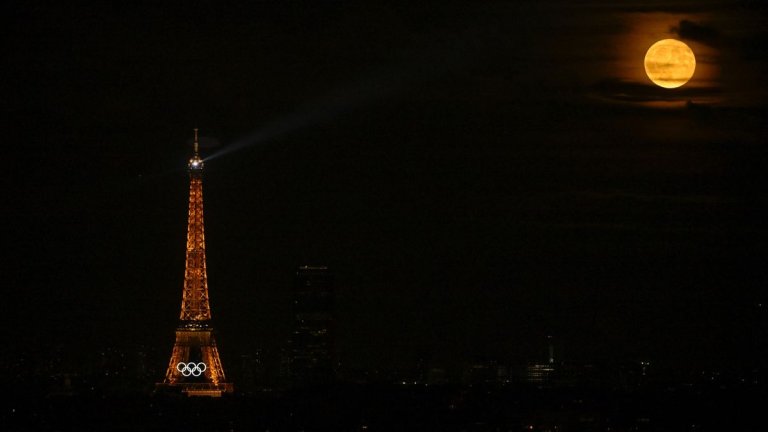 July full moon 2024: Full Buck Moon puts on dramatic show for skywatchers around the world (photos)_669e73e962f51.jpeg