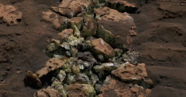 NASA Scientists Startled When Mars Rover Drives Over Rock, Cracking It and Revealing Glinting Crystals Within_669bd28f0619d.jpeg