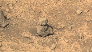 NASA’s Perseverance Mars rover stumbles upon a dusty little snowman (photo)_66999e720ceb1.jpeg