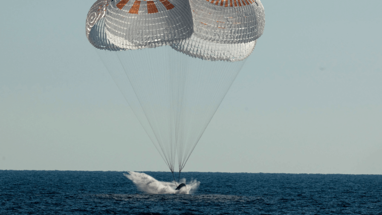 SpaceX moving Crew Dragon splashdowns to West Coast after multiple space debris incidents_66a42a9d61dba.png