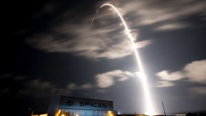 SpaceX to bounce back from Falcon 9 failure with Starlink launch early on July 27_66a42ac585c95.jpeg