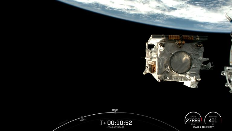 Satellite watches as hazardous wildfire particles drift into the air_66d08cda1b26c.jpeg