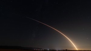 SpaceX launches 23 Starlink satellites to orbit from California (video, photos)_66b007ee7a8ce.jpeg