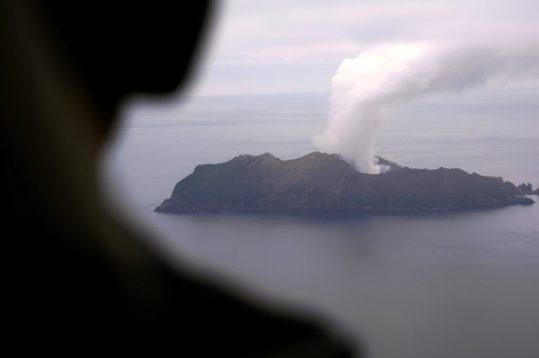 Volcanic eruption grounds flights in New Zealand_66c7525791152.jpeg