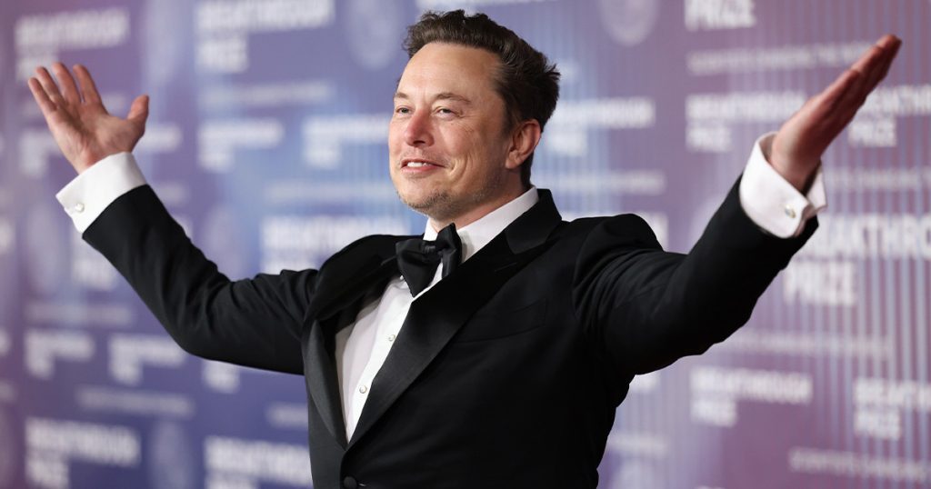 Elon Musk, Who Brutally Mocked Jeff Bezos’ Space Company for Suing the Government, Is Now Suing the Government With His Own Space Company_66eee10142109.jpeg