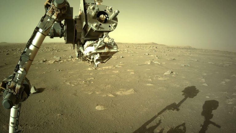 NASA rover snaps photo of its most daunting challenge yet_66d627b230fda.jpeg