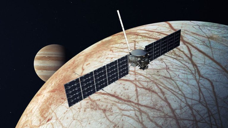 NASA’s Europa Clipper on track for Oct. 10 launch to Jupiter’s icy moon despite radiation worries_66eca03929846.jpeg