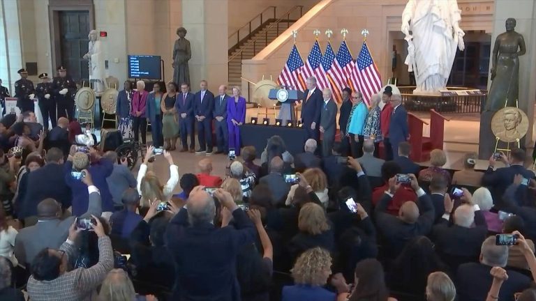 NASA’s ‘Hidden Figures’ women awarded Congressional Gold Medals_66ebbf35c6605.jpeg