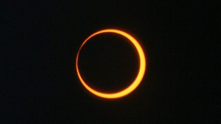 What time is the annular solar eclipse on Oct. 2?_66fb20c9786e3.jpeg