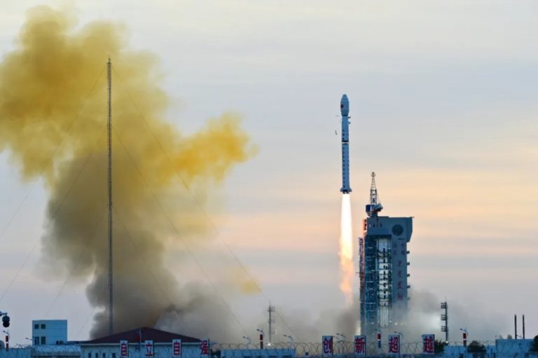 China launches new Gaofen-12 remote sensing satellite_671669d5790b2.jpeg