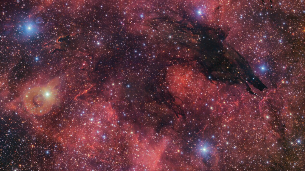 Dark Wolf Nebula shows off a howling good view in awesome Halloween image (video)_6723df76719db.png