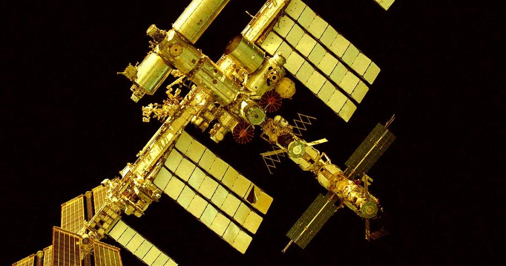 NASA Says It’s Totally Fine the Space Station is Absolutely Riddled With Cracks and Leaks_6707ed85ee0e3.jpeg