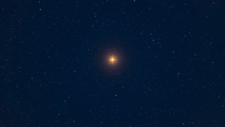 Scientists propose a bold new reason for Betelgeuse’s volatile behavior_6718dcc40563c.jpeg