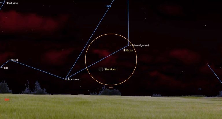 See Venus rendezvous with the crescent moon in the night sky tonight (Oct. 5)_670147b79e67a.jpeg