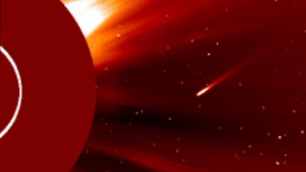 Watch comet ATLAS burn up as it flies into the sun (video)_671feaeb8fea0.jpeg