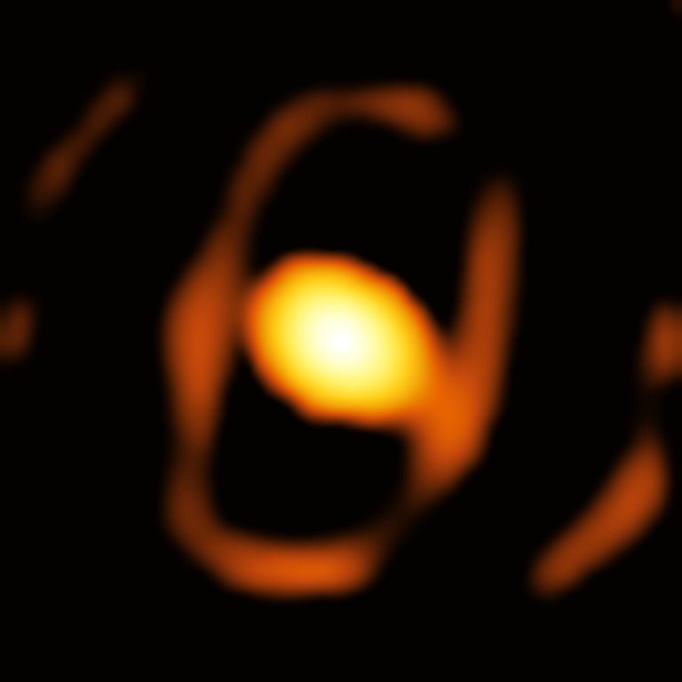 Astronomers take first close-up picture of a star outside our galaxy_673fb34b73622.jpeg