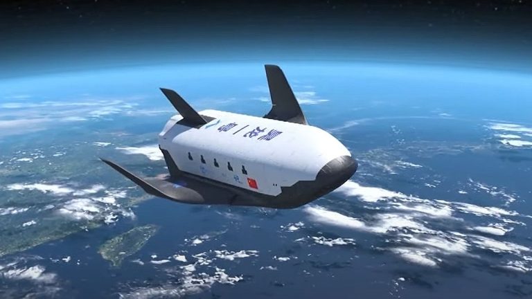 China reveals reusable cargo shuttle design for Tiangong space station (video)_6733b180e76ea.jpeg