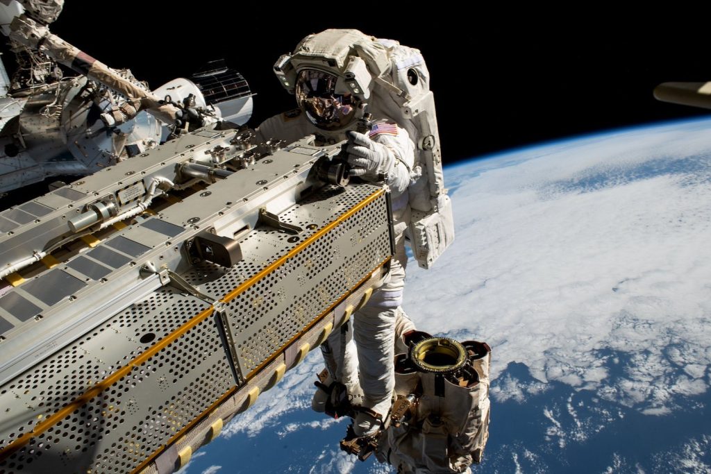 NASA Set to Resume ISS Spacewalks in 2025 After Terrifying Spacesuit Leaks_67277a9dbc0af.jpeg