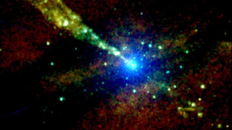 NASA’s Chandra X-ray telescope sees ‘knots’ blasting from nearby black hole jets_672acb663549b.jpeg