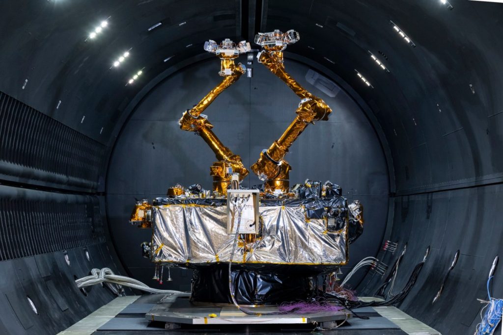 Northrop Grumman eyes 2026 launch of robot-armed satellite servicer _6736a453f3220.jpeg