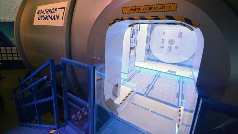 Open Gateway: Step into mock lunar orbit habitat at Space Center Houston_6733b16c46700.jpeg