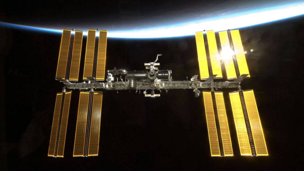 The space station is leaking. Why it hasn’t imperiled the mission._67389b27383e2.png