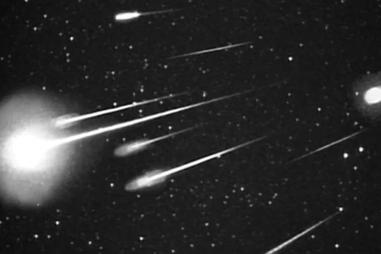 Your Guide to the Leonids: How to See November’s Fiery Meteor Display_6727ce430b505.jpeg